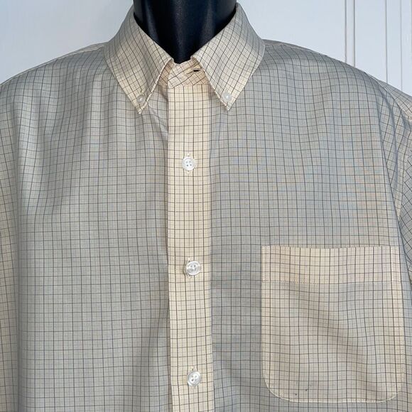 Eddie Bauer yellow & blue check wrinkle resistant cotton short sleeve shirt - Picture 2 of 9